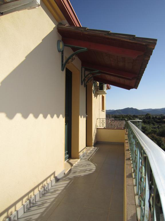 Casa Vacanze - Villa San Pietro Exterior foto