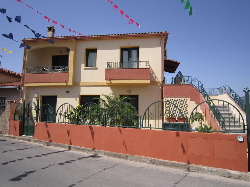 Casa Vacanze - Villa San Pietro Exterior foto